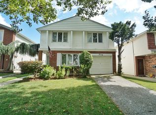 20 Thurston St, Staten Island, NY 10314