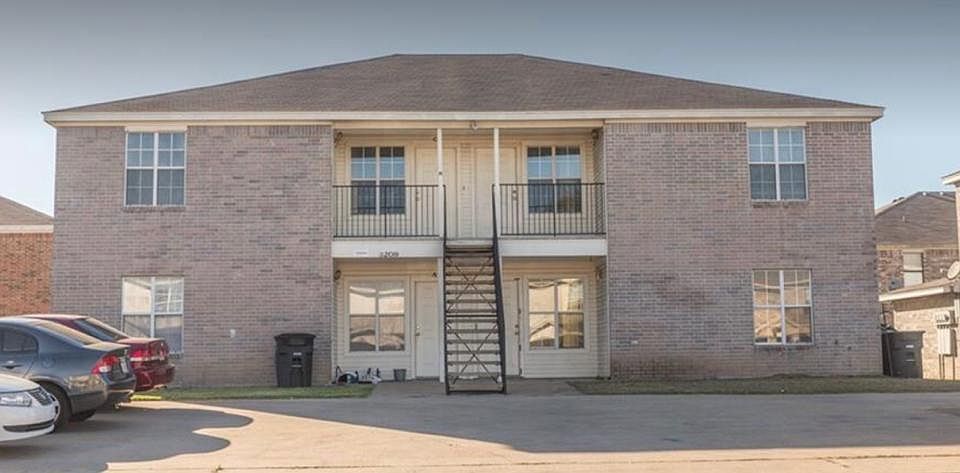 1st image of 3209 Hereford Ln APT D