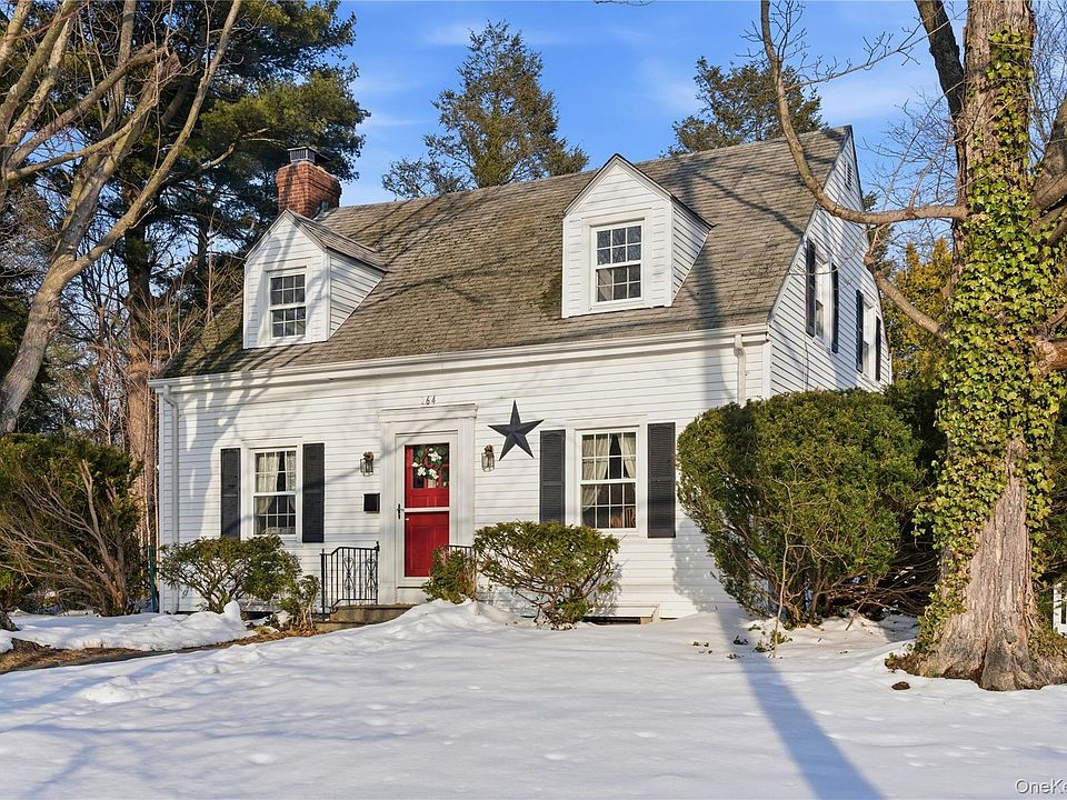 1st image of 164 W Neck Road