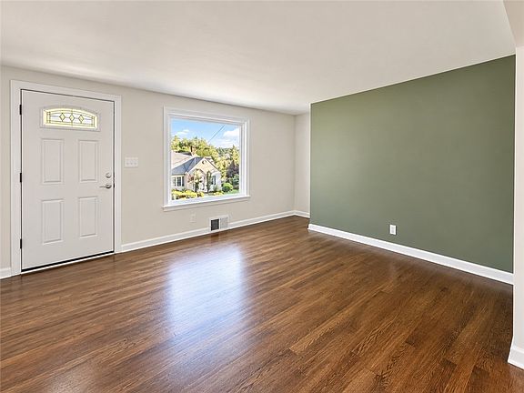 3rd image of 854 7th St