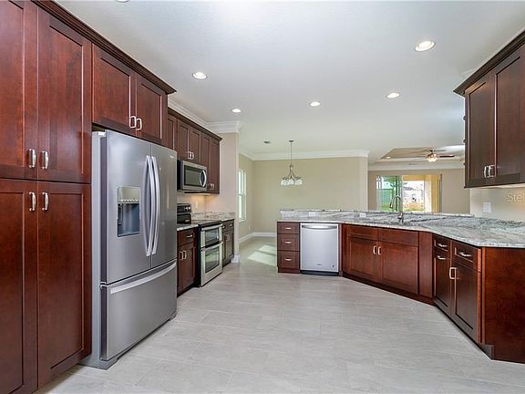 3rd image of 536 Box Elder Ct