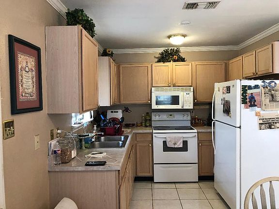 3rd image of 1337 Katy Dr