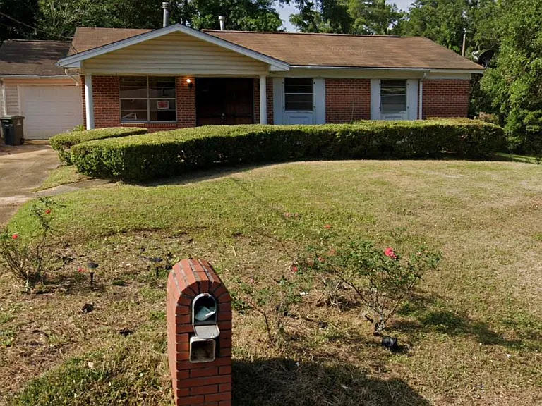 801 Golfview Dr — Photo 17