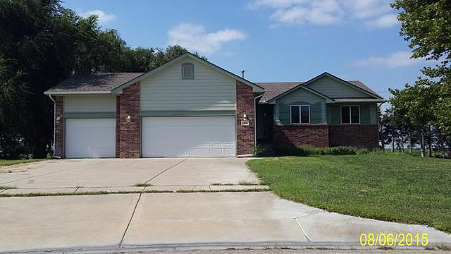 1st image of 421 N Chelsee Ct