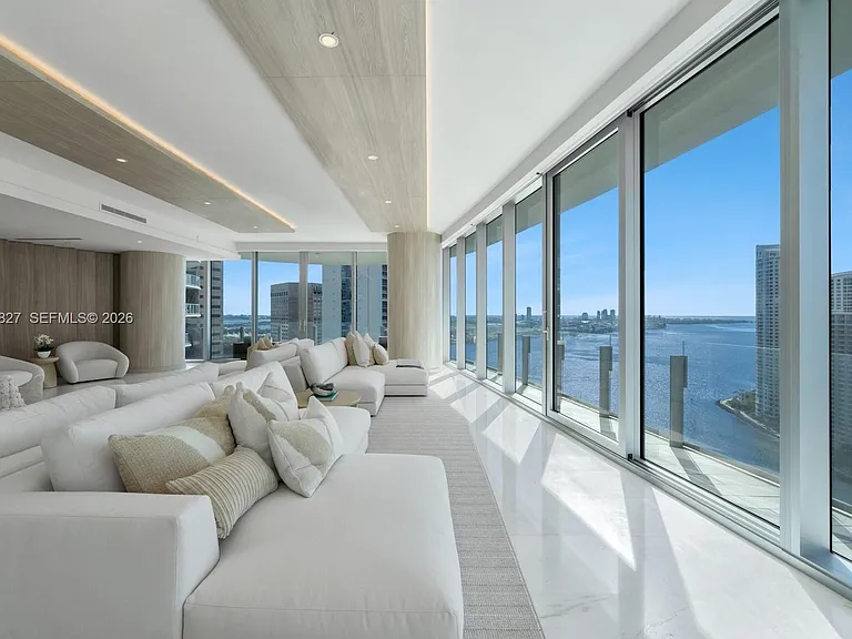 300 Biscayne Boulevard Way #2701 — Photo 4