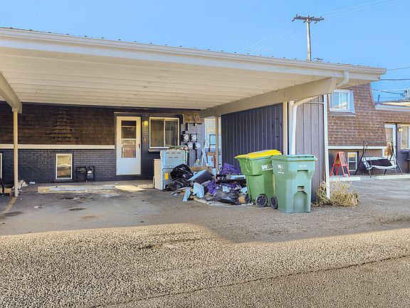5th image of 8341 Fox St