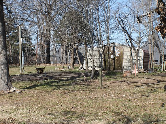 2nd image of 111 Daniel Dr