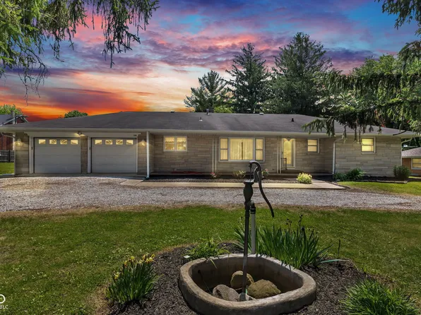 132 S 1st St, Jamestown, IN 46147