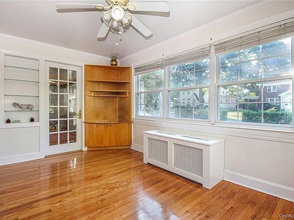 5th image of 237 Coligni Avenue