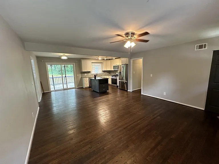2929 Fantasy Ln — Photo 3
