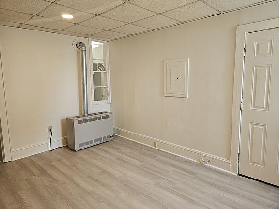 2nd image of 33 Front St #1