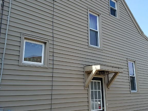 3rd image of 262 Homewood Ave