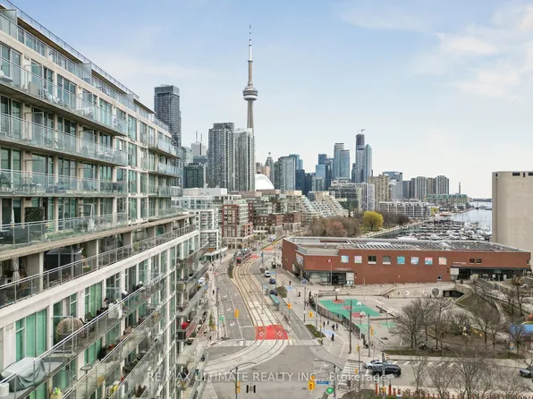 650 Queens Quay W #1216, Toronto, ON M5V 3N2