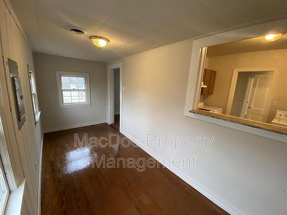 5th image of 2206 Hays St