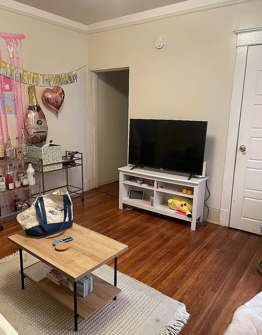 4 bed, $3,600 — Photo 1