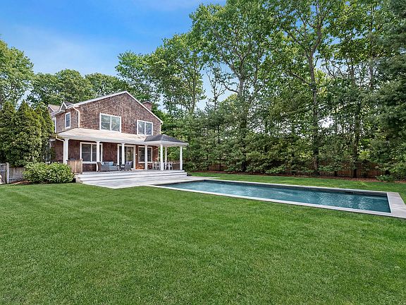 2nd image of 18 Cowhill Ln