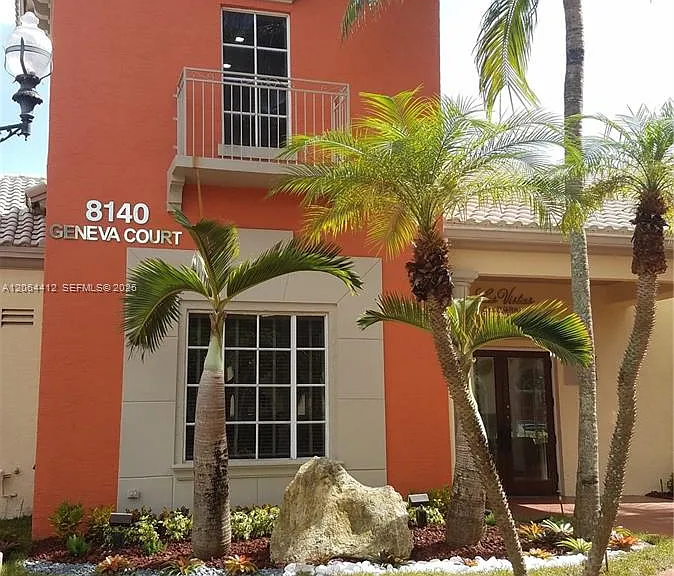 8290 Lake Dr #209 — Photo 20