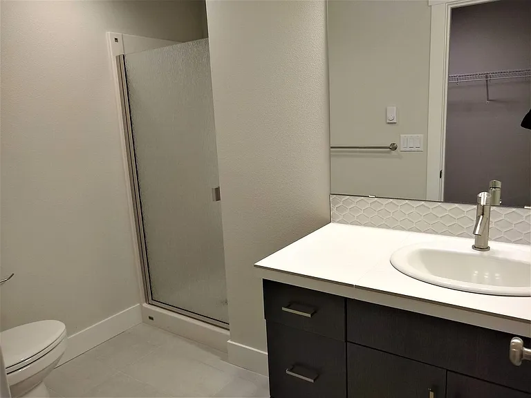 1027 Wilson St #1401 — Photo 10