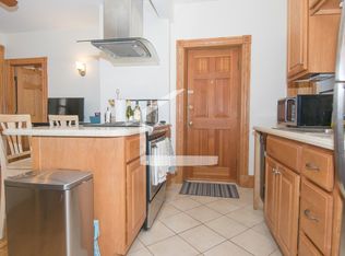 97 Myrtle St APT 4, Boston, MA 02114