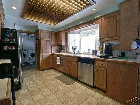 3rd image of 1111 S Lincoln Rd