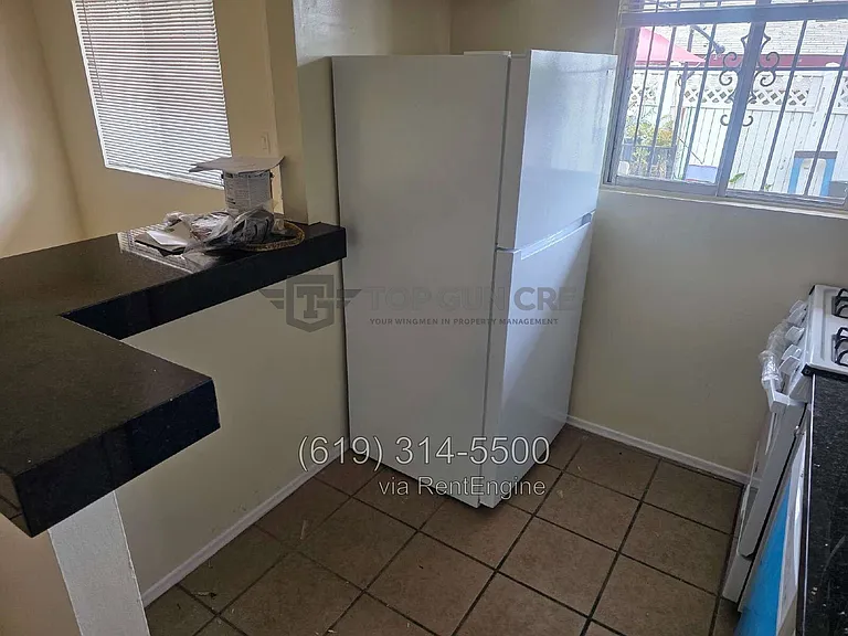 2875 Broadway #3 — Photo 3