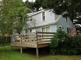 21 Potter St, Cranston, RI 02910