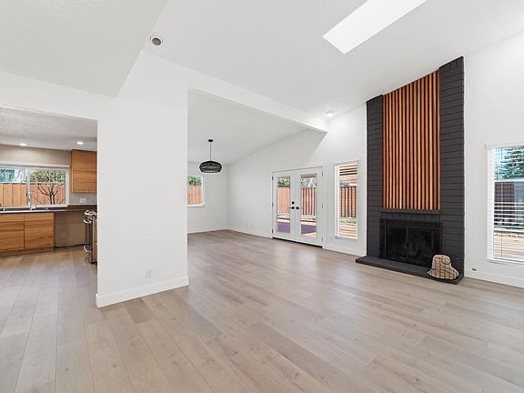 4th image of 7108 Gateshead Ct