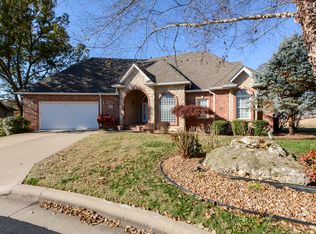 127 Trafalgar Dr, Branson, MO 65616