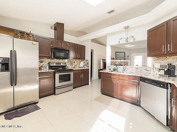4th image of 11515 Revenue Ct