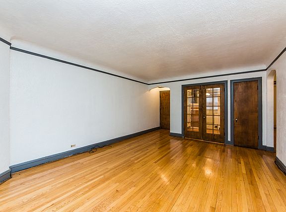 2nd image of 1218 W Jarvis Ave APT 2N