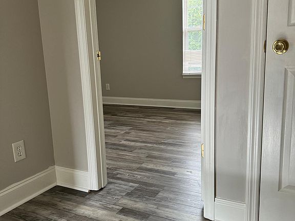 4th image of 2997 Landmark Ct NE #2997