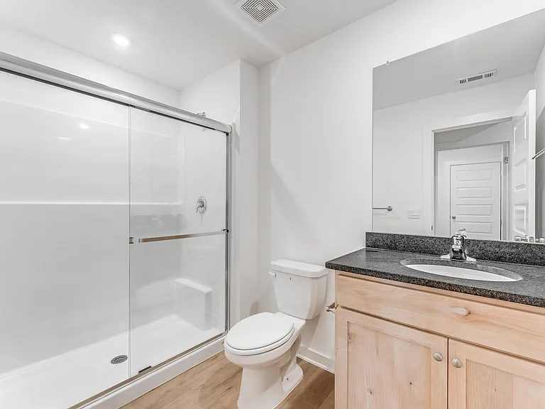 114 S Maroon Ave — Photo 22