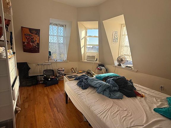 4th image of 363 Grand Ave #6F