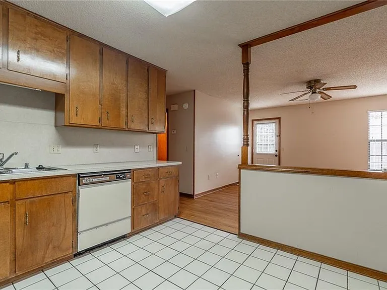 372 S Crossover Rd — Photo 9