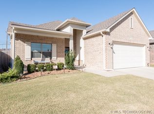 1304 N Nyssa Ave, Broken Arrow, OK 74012