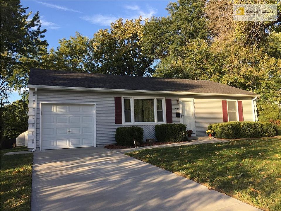 1st image of 1006 NE 67th Pl