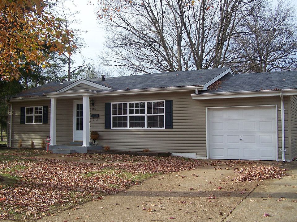 1st image of 6813 Village Square Dr