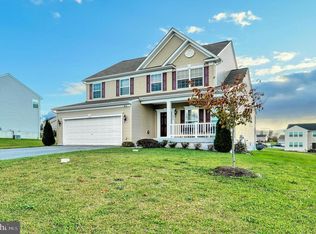 2267 Water Garden Dr, Hanover, PA 17331