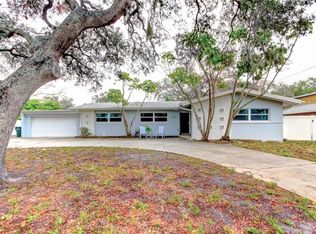 1220 10th St SW, Largo, FL 33770