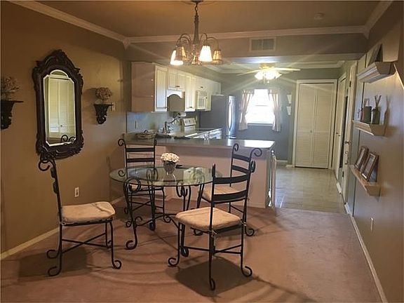 3rd image of 901 Joe Yenni Blvd APT A10