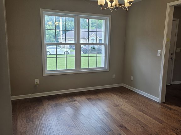 5th image of 333 Shelby Cir