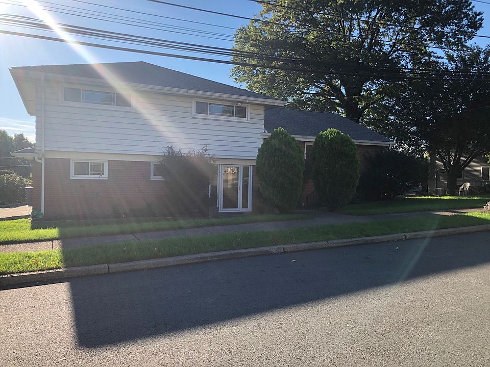 2nd image of 15 Lynn Dr