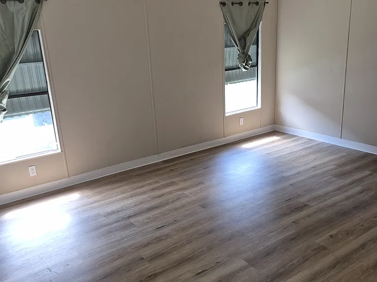36135 Primrose Ln — Photo 6