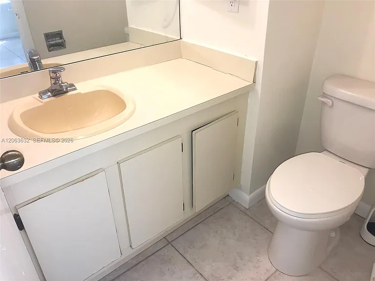 6796 Palmetto Cir S #101 — Photo 12