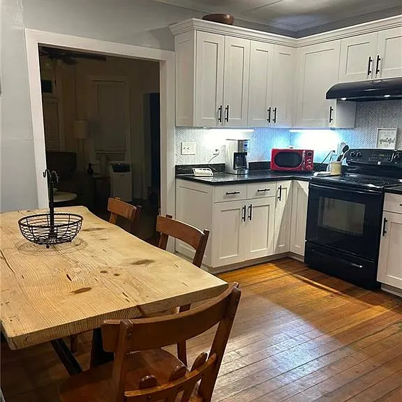 28 Atlantic St #1 — Photo 4