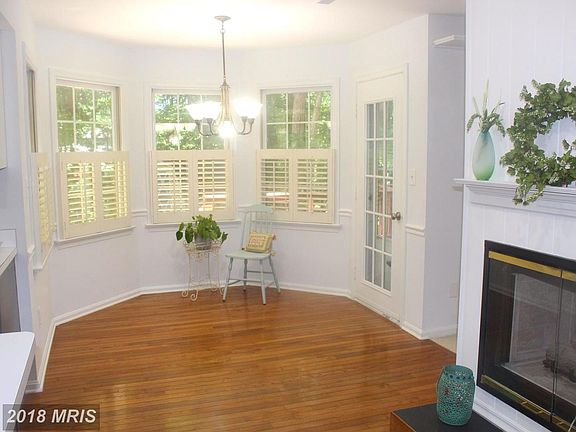4th image of 10405 Chesterwood Dr