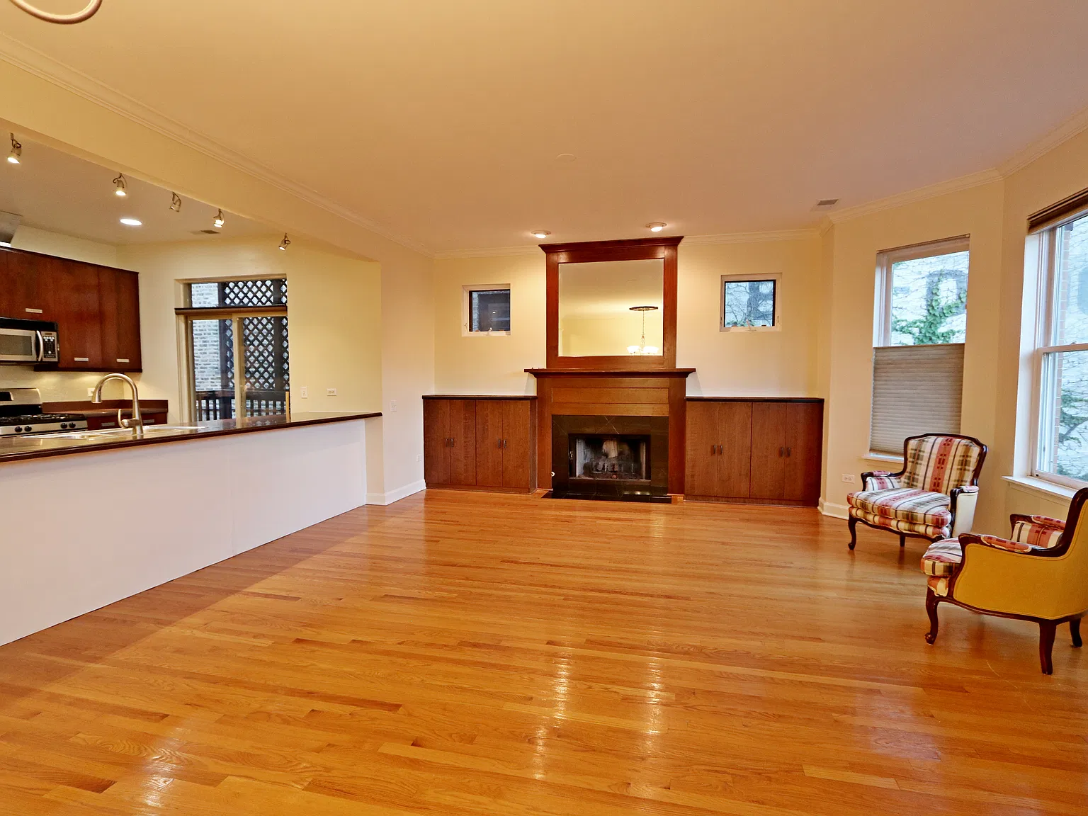 2 bed, 1500 sqft, $3,500 — Photo 3