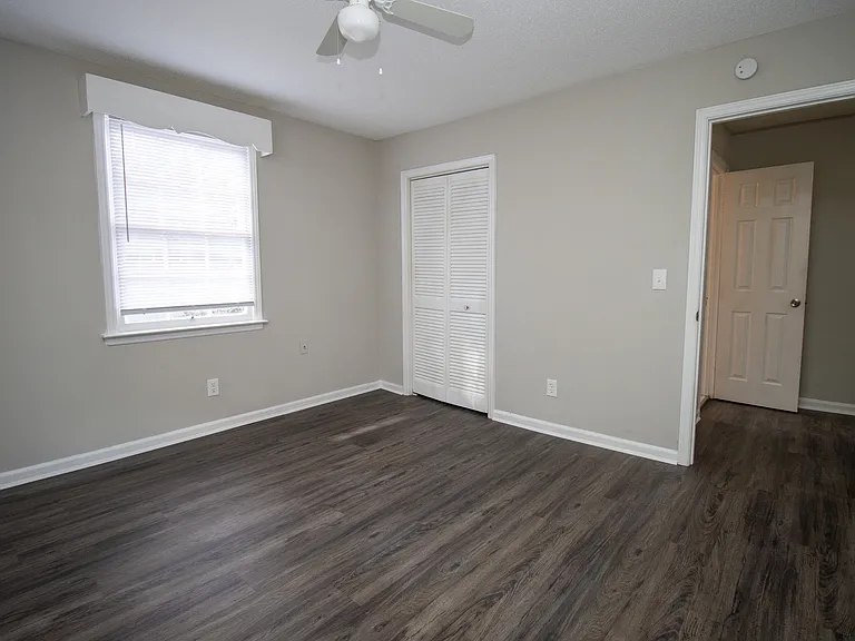 1420 Franklin St — Photo 11