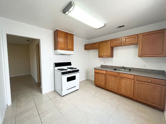 5th image of 620-622 Poplar Ave #620
