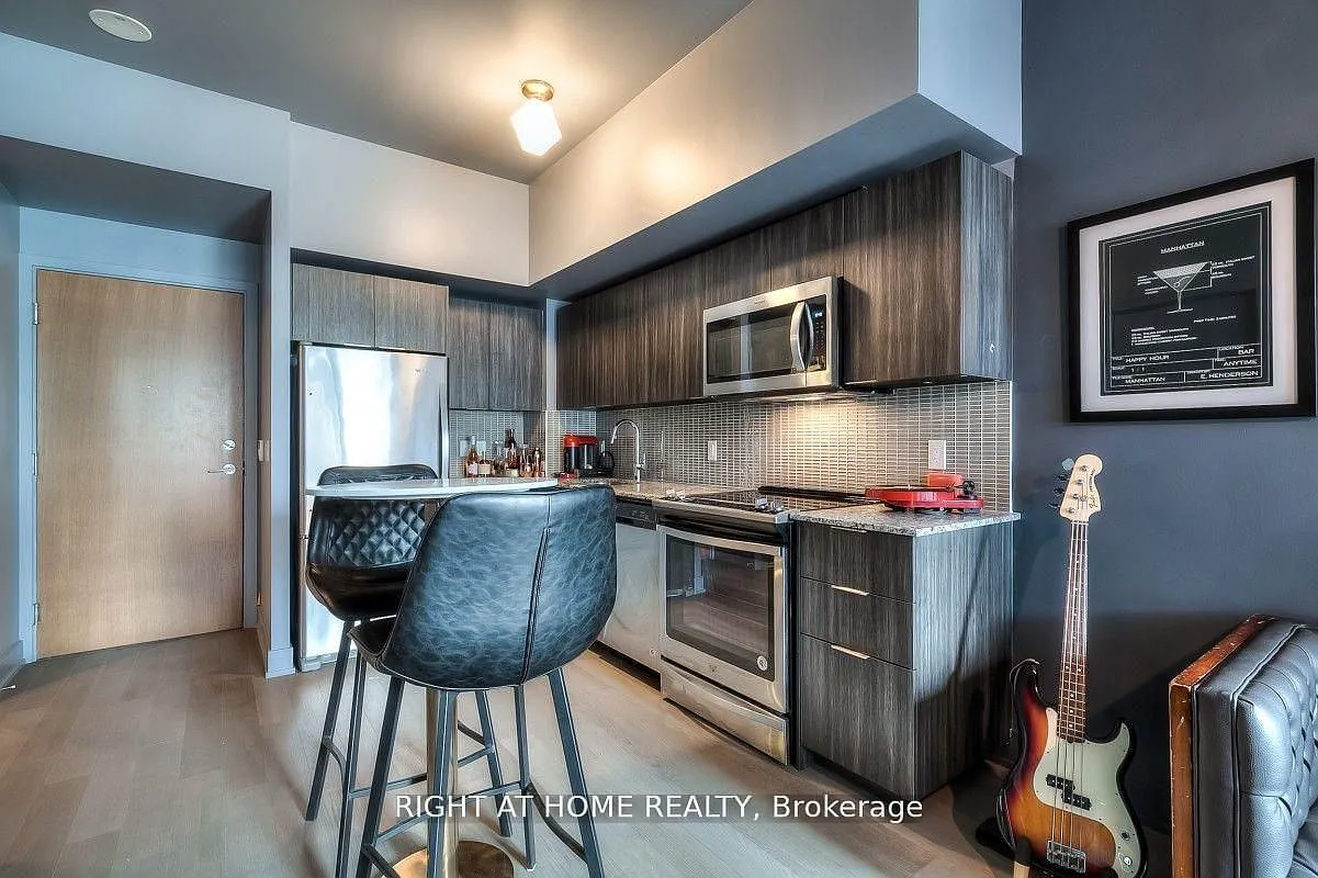 1 bed, $2,500 — Photo 1